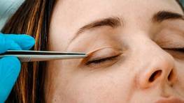 How to fix drooping eyelids